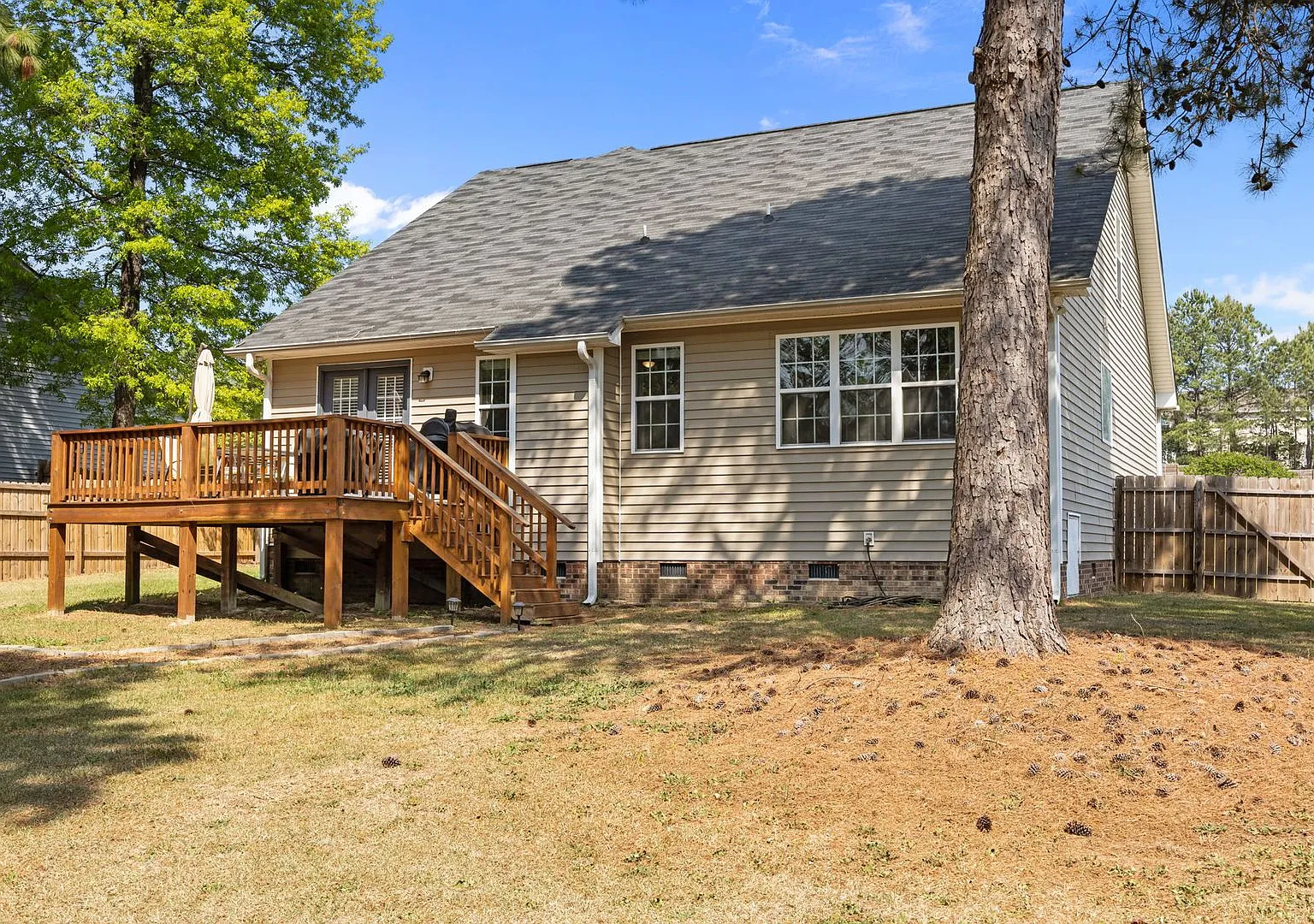 Colonial Hills Hideaway - Fully Furnished Month to Month/Short Term Rental! — Photo 4