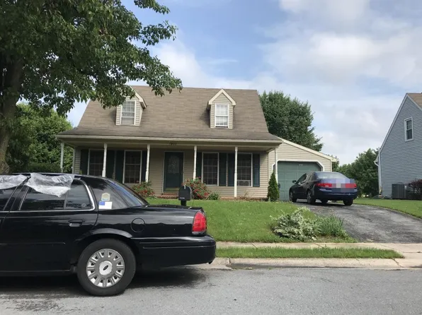 1955 Clinton Ave, Chambersburg, PA 17201