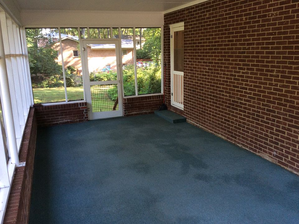 1st image of 201 Forest Park Dr
