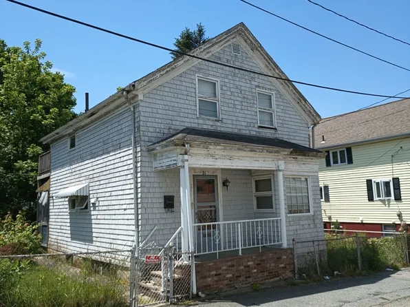 21 Sachem St, Fall River, MA 02724