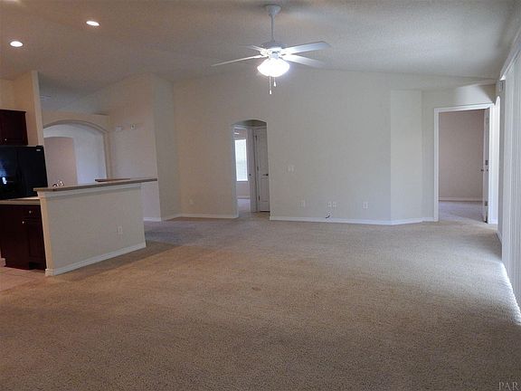 3rd image of 10156 Castleberry Blvd
