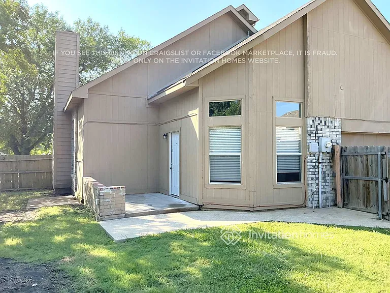 9218 Oak Hollow Dr — Photo 20