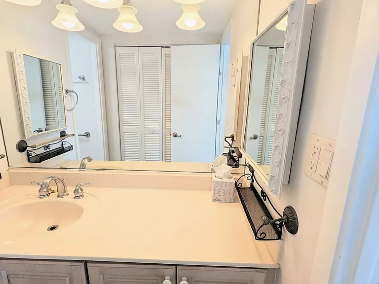 4822 Ocean Blvd #5F — Photo 19