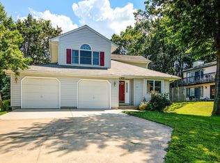479 Woodshire Ln, Herndon, VA 20170