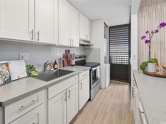 5th image of 1630 Liholiho St APT 508