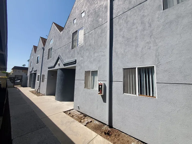 14257 Friar St — Photo 6