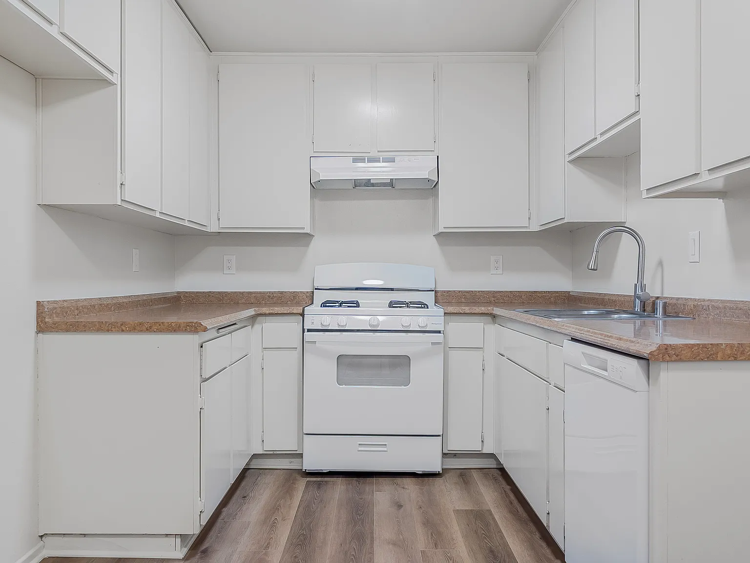 Berendo Apartments — Photo 1