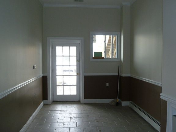 5th image of 666 Jersey Ave APT 1