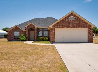 176 Lexington Cir, Haslet, TX 76052