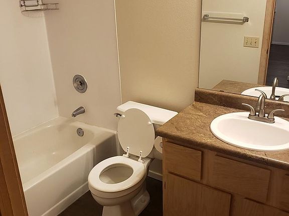 4th image of 3940 Wallingford Ave N APT 306