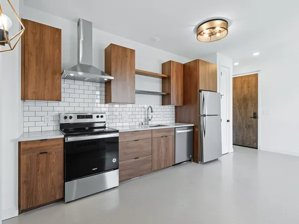 Laurel Apartments