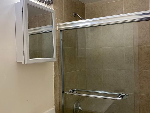 5th image of 7005 W Gunnison St APT 2B