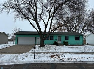 3013 11th Ave N, Fargo, ND 58102