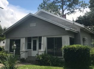 302 Plant Ave SW, Branford, FL 32008