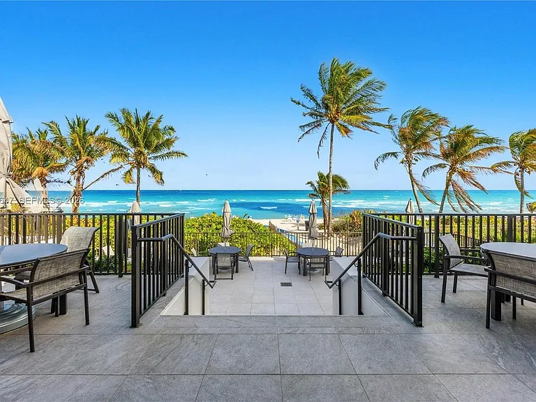 1980 S Ocean Dr #19L — Photo 26