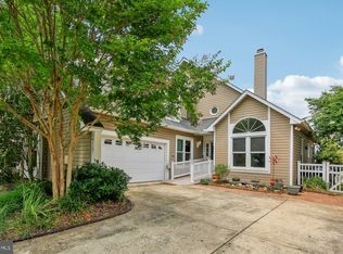 14117 Greenview Dr, Laurel, MD 20708