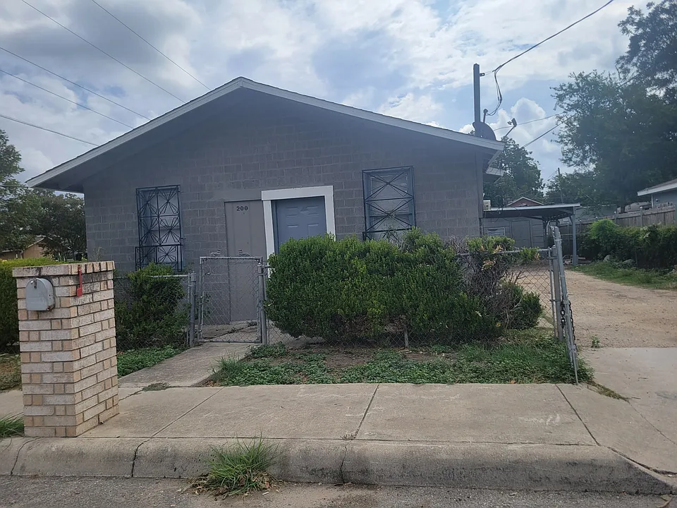 200 Cortez Ave