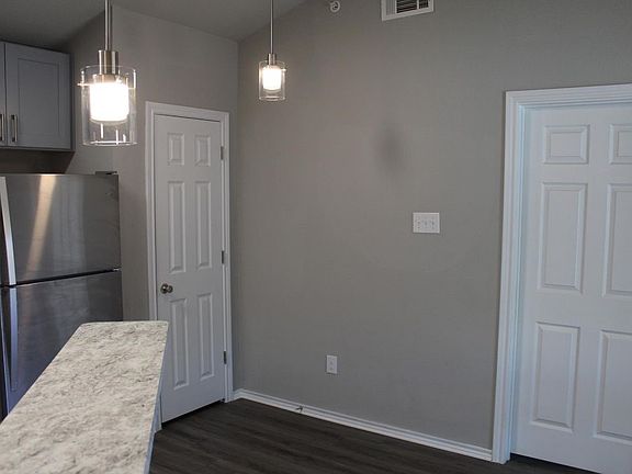 4th image of 6108 Abrams Rd APT 527