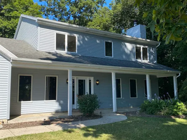 9817 Ebywood Ln, Fort Wayne, IN 46835