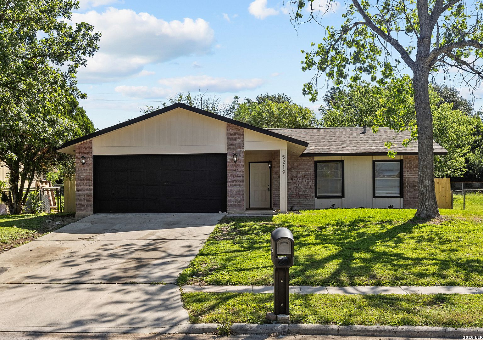 こかさん 5219 Galacino St, San Antonio, TX 78247 | MLS #1967542 | Zillow