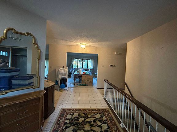 3rd image of 7716 Golf Dr