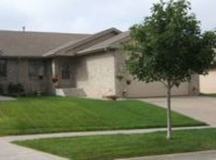 8061 Arrow Ridge Rd, Lincoln, NE 68506