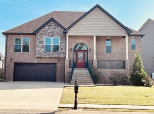 1009 Garner Hills Dr, Clarksville, TN 37042