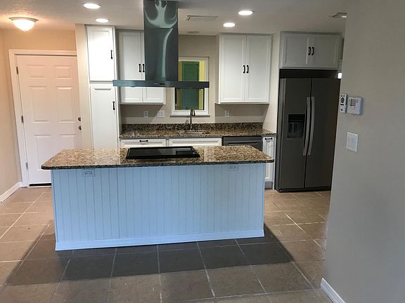 5th image of 375 Polk Ave