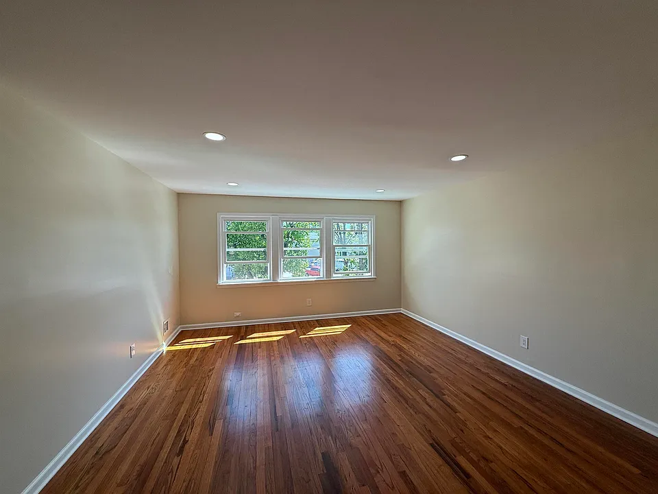 42 Briarwood Rd #2