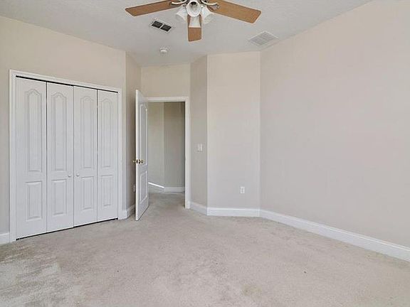 4th image of 326 Dundee Dr