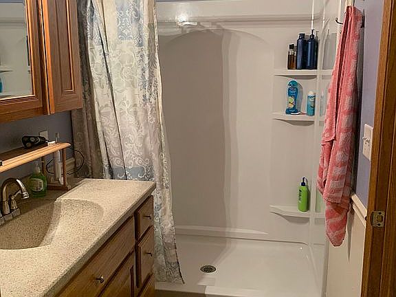 Master bdrm bath