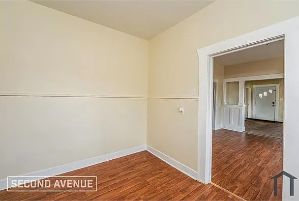 3201 Avenue E — Photo 11