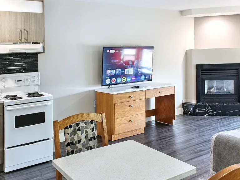 8120 Sparrow Cres #201 — Photo 8