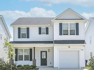 320 Sturgeon St, Smithfield, NC 27577