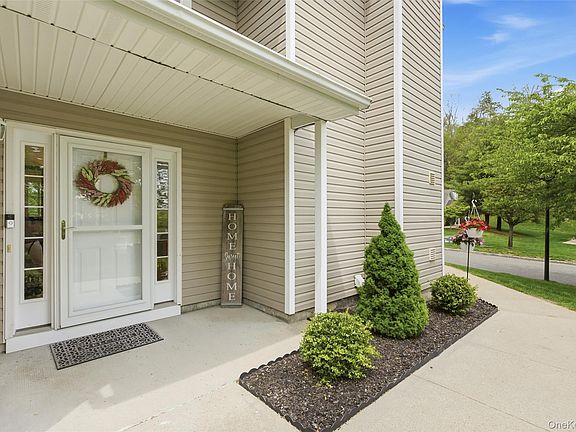 3rd image of 84 Erik Drive