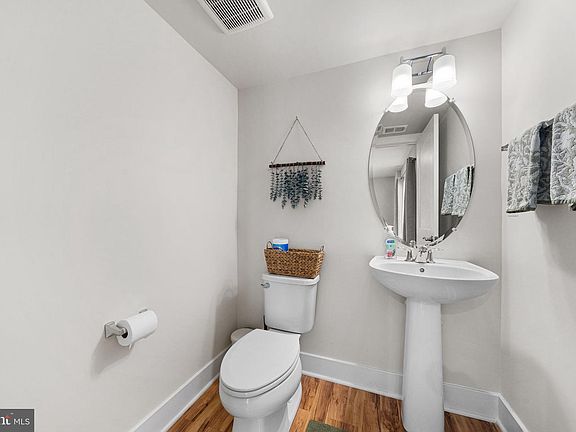 5th image of 10539 Waterbury Woods Way
