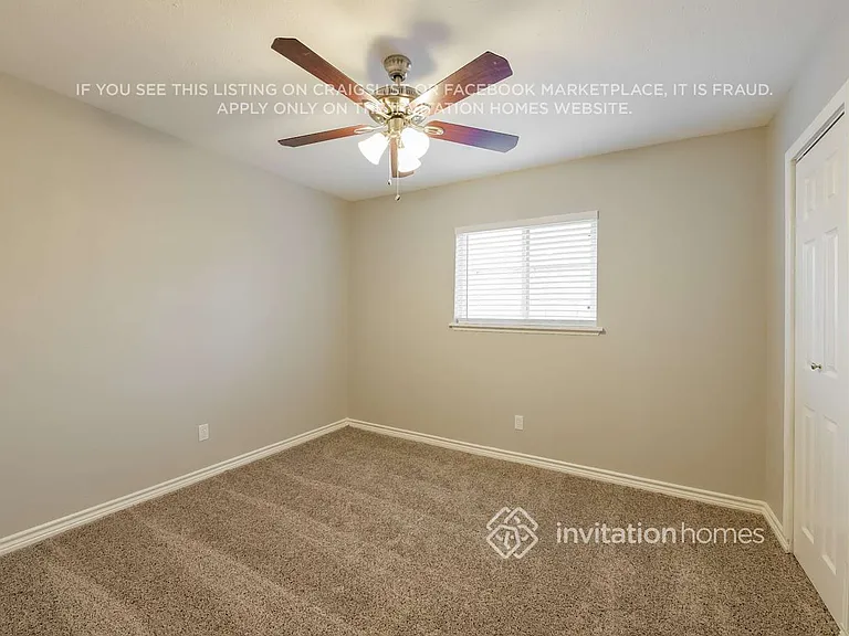 2600 Treeview Dr — Photo 13