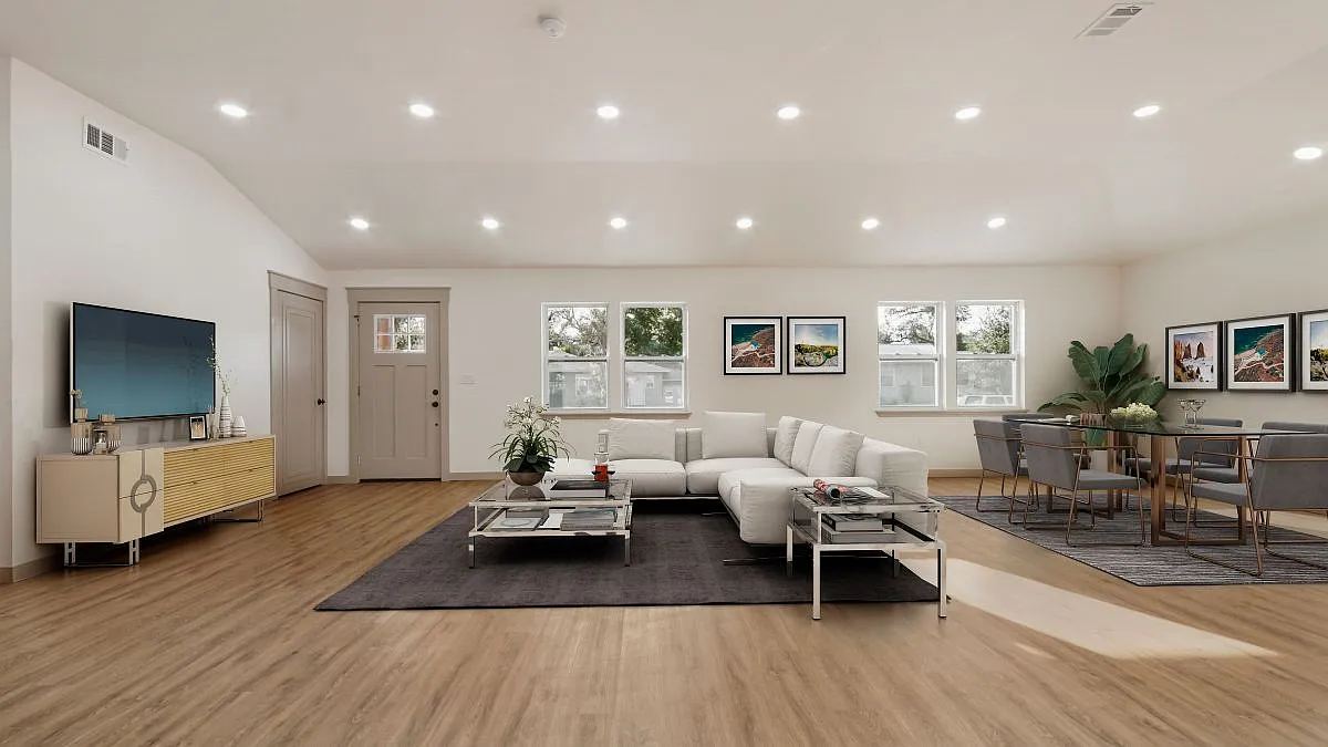 4 bed, 2.0 bath, 1990 sqft, $2,500 — Photo 3