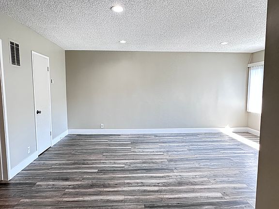 5th image of 13520 Rye St #5