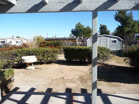 5th image of 7593 Newhall Ave