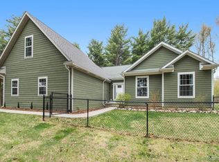 6255 Bergin Rd, Howell, MI 48843