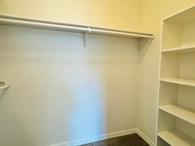 Walk in closet