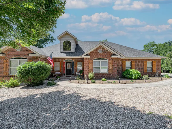 73 Eddleston Dr, Bella Vista, AR 72715