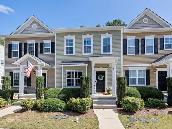 359 Anterbury Dr, Apex, NC 27502