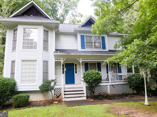 220 Creekwood Trl, Fayetteville, GA 30214
