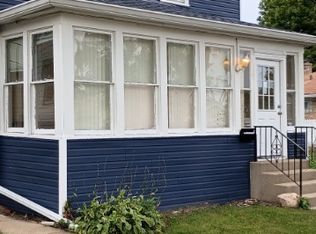 112 Washington Park, Waukegan, IL 60085