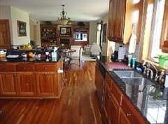 5th image of 4100 Fallgold Pkwy N