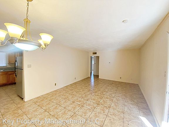 5th image of 1904 Rexford Dr APT 4