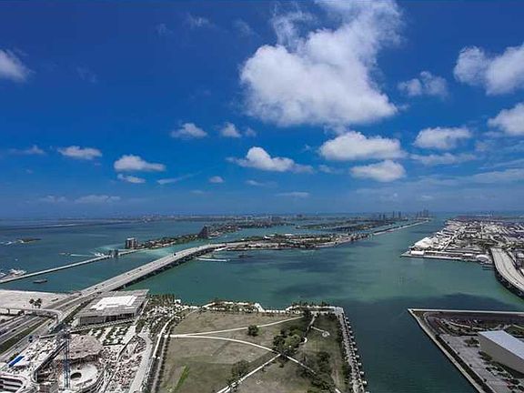 4th image of 900 Biscayne Blvd APT 5107