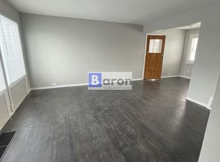 4432 Huron Cir, South Bend, IN 46619